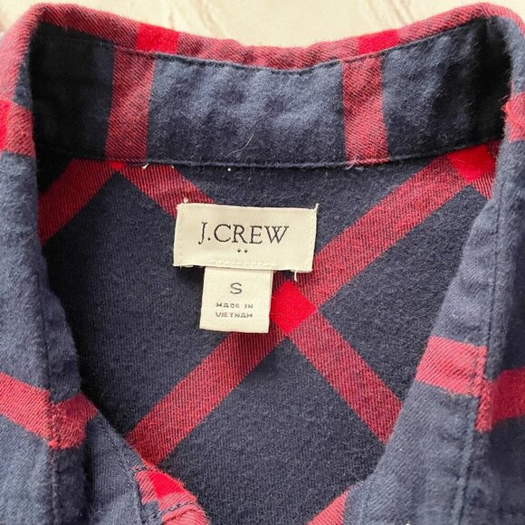 J. Crew Checkered in Dark Blue and Crimson Long Sleeve Button Up Plaid Shirt S - Picture 9 of 9